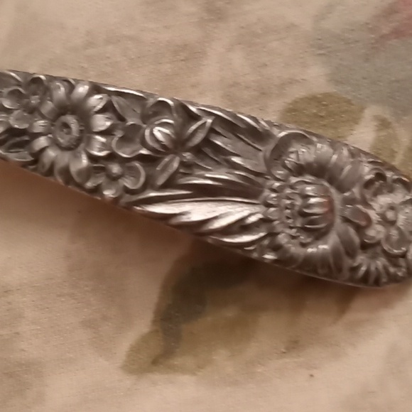 Kirk& Son Sterling Silver Repousse Serving Spoon. 1940s. - Picture 2 of 5